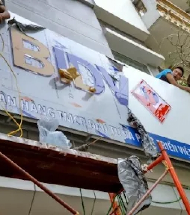 SỬA CHỮA BẢNG HIỆU