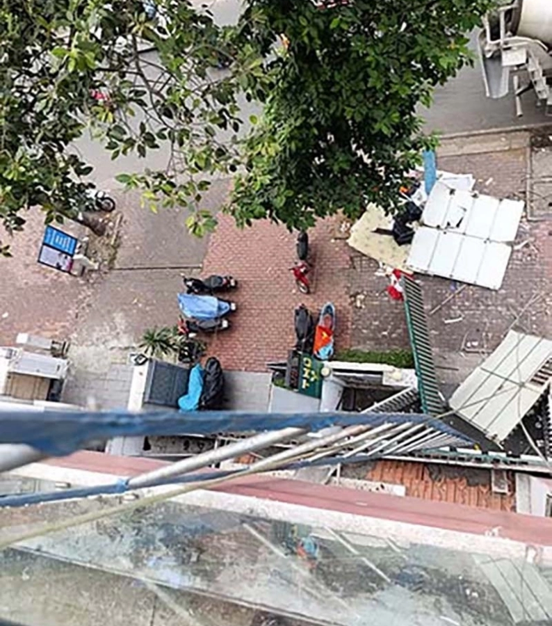 Chuyên thu mua bảng hiệu cũ giá cao