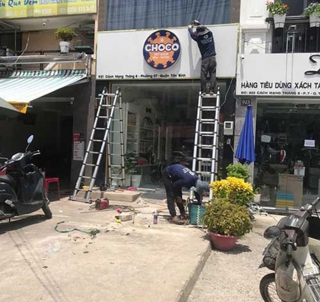 Tháo Dỡ Bảng Hiệu Khi Trả Mặt Bằng