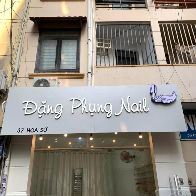 bảng hiệu hộp đèn tiệm nail