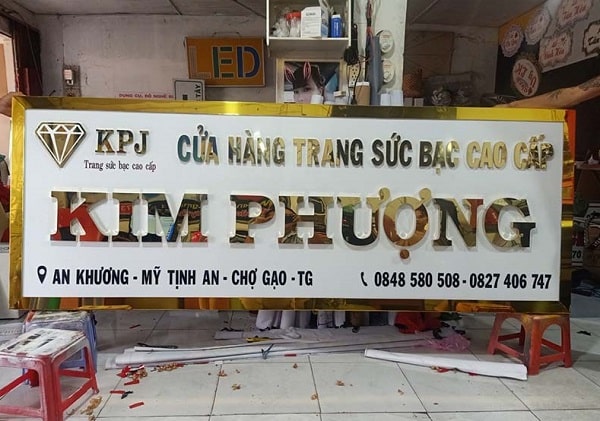 Mẫu bảng hiệu tiệm vàng